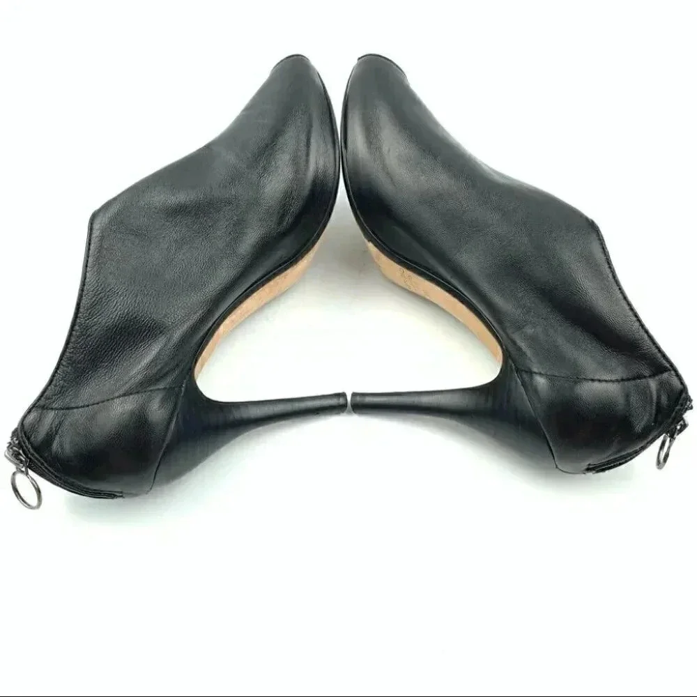 Max Studio ankle booties size 8.5 black leather